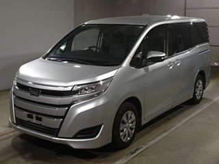 TOYOTA NOAH 2020