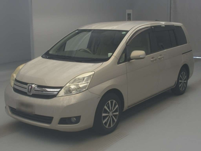 TOYOTA ISIS 2011