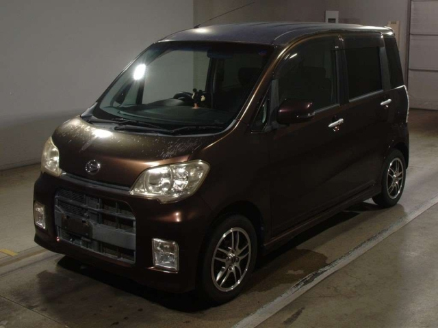 DAIHATSU TANTO EXE 2010