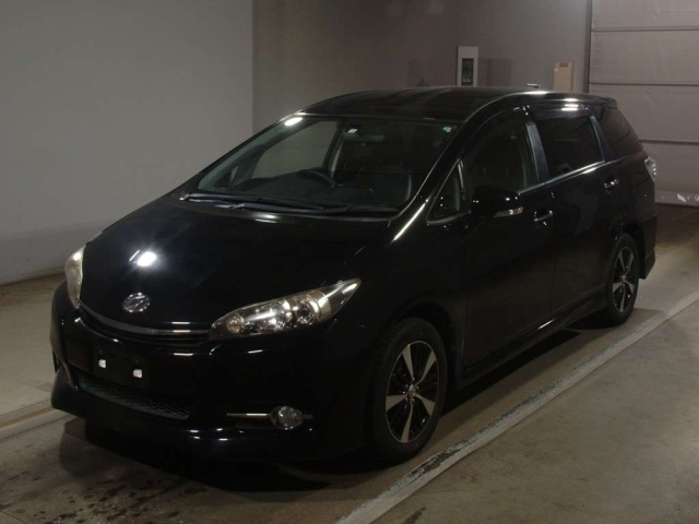 TOYOTA WISH 2016