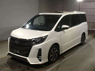 TOYOTA NOAH 2018
