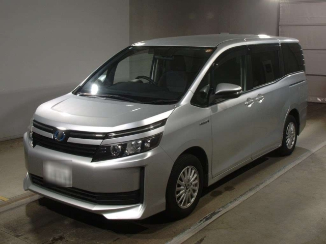 TOYOTA VOXY 2015