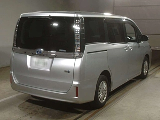 TOYOTA VOXY 2015