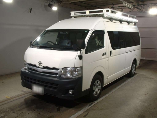 TOYOTA HIACE 2012