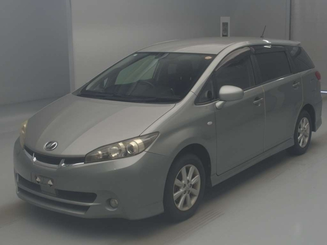 TOYOTA WISH 2010