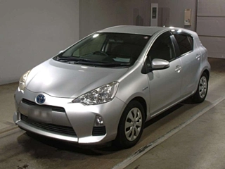 TOYOTA AQUA 2013