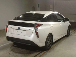 TOYOTA PRIUS 2018
