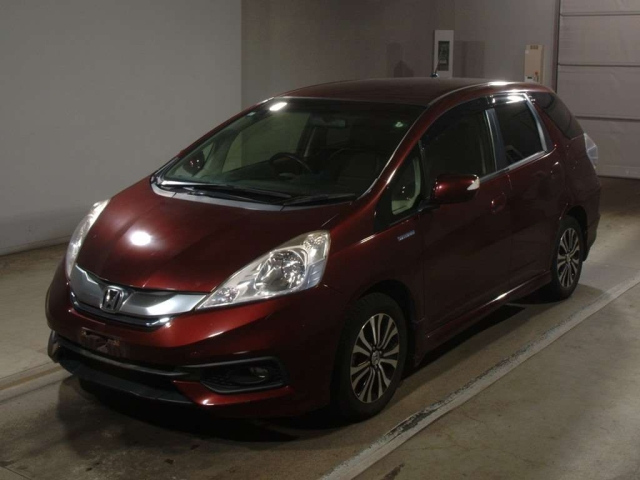 HONDA FIT SHUTTLE 2013