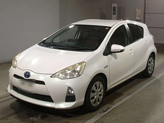TOYOTA AQUA 2012