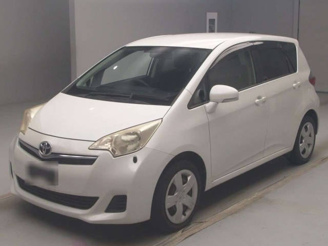 TOYOTA RACTIS 2012