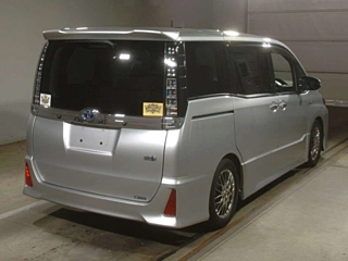 TOYOTA VOXY 2017