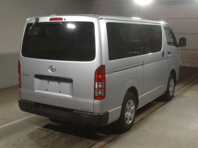 TOYOTA HIACE VAN 2020