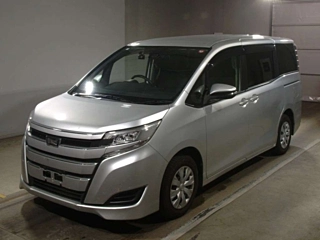 TOYOTA NOAH 2018
