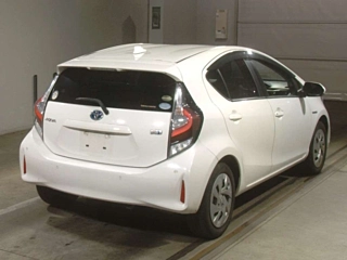 TOYOTA AQUA 2020