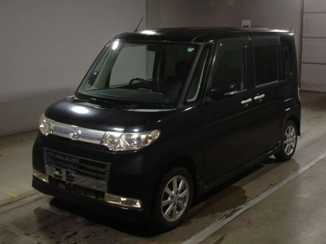 DAIHATSU TANTO 2009