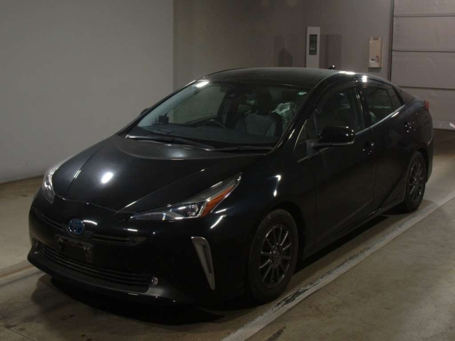 TOYOTA PRIUS 2021