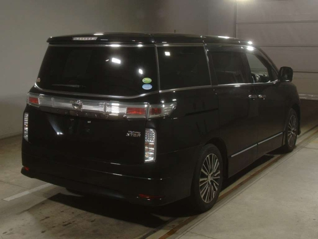 NISSAN ELGRAND 2017