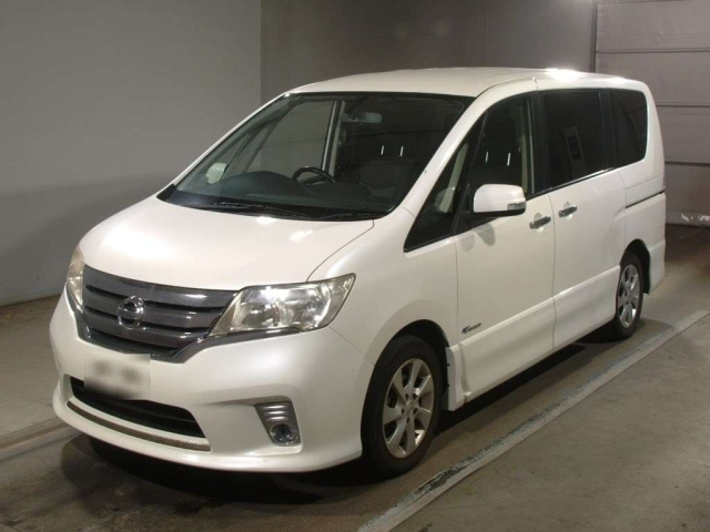NISSAN SERENA 2013