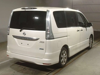 NISSAN SERENA 2013