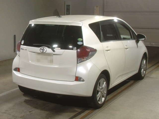 TOYOTA RACTIS 2014