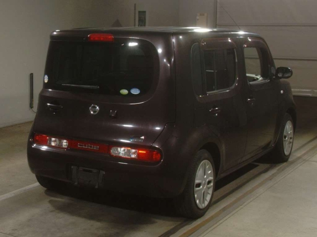 NISSAN CUBE 2010