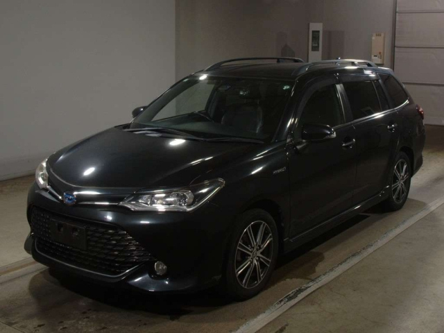 TOYOTA COROLLA FIELDER 2015