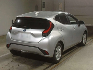 TOYOTA AQUA 2025