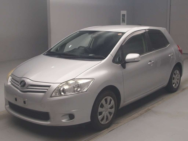 TOYOTA AURIS 2012
