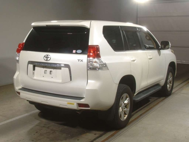 TOYOTA LAND CRUISER PRADO 2013