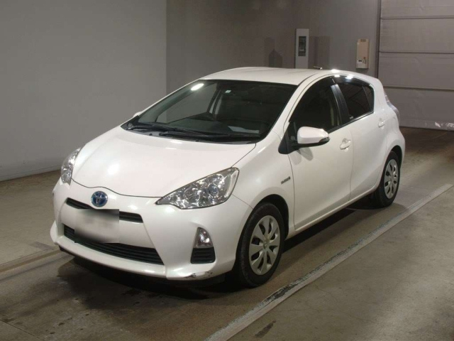 TOYOTA AQUA 2014