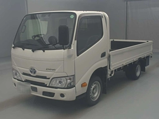 TOYOTA DYNA 2024