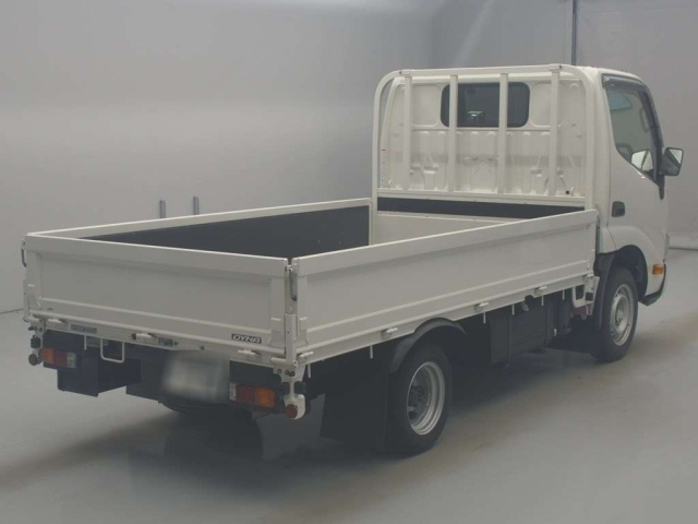 TOYOTA DYNA 2024