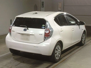 TOYOTA AQUA 2013
