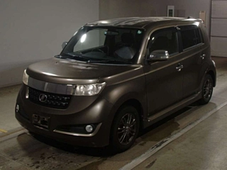 TOYOTA BB 2013