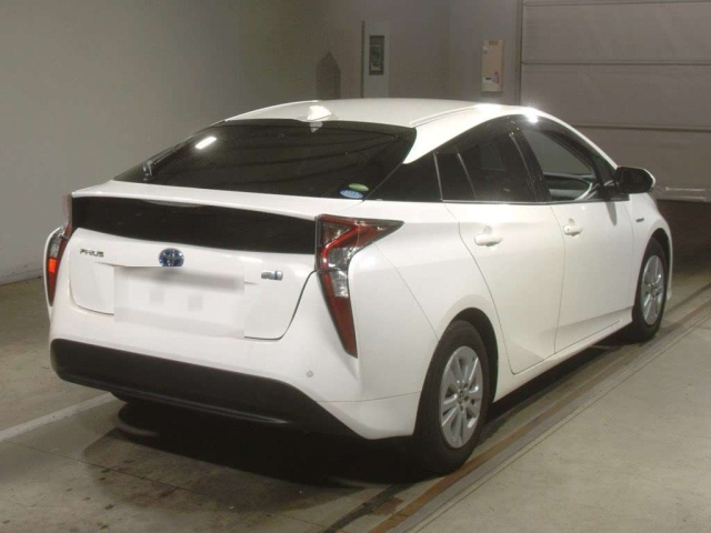 TOYOTA PRIUS 2018