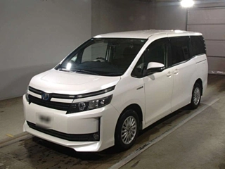 TOYOTA VOXY 2014