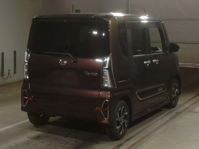 DAIHATSU TANTO 2022