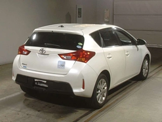 TOYOTA AURIS 2012