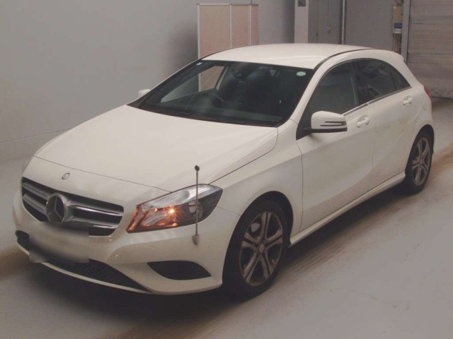 MERCEDES BENZ A CLASS 2015