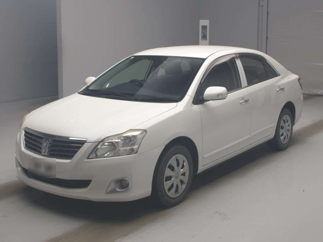 TOYOTA PREMIO 2012