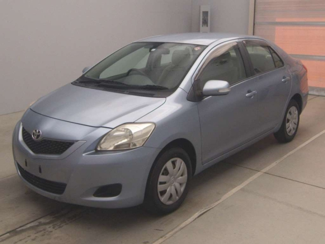 TOYOTA BELTA 2010