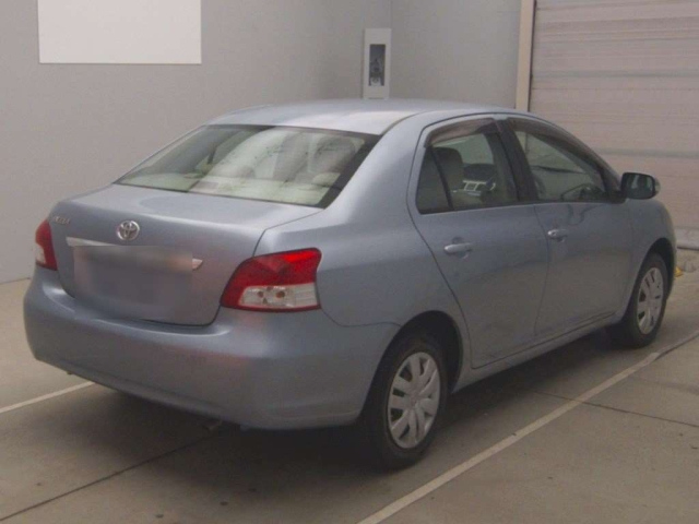 TOYOTA BELTA 2010