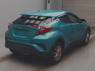 TOYOTA C-HR 2017