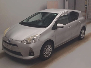 TOYOTA AQUA 2012