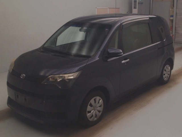 TOYOTA SPADE 2013