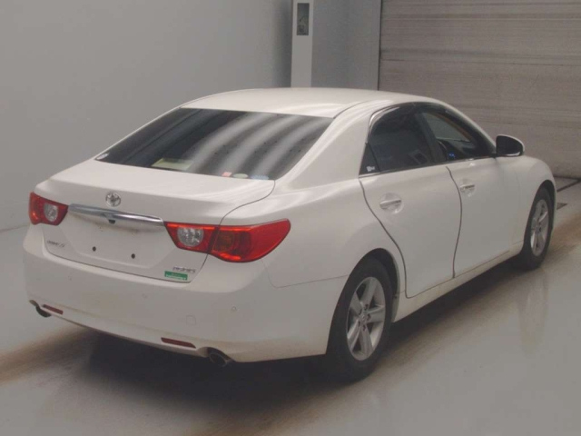 TOYOTA MARK X 2010