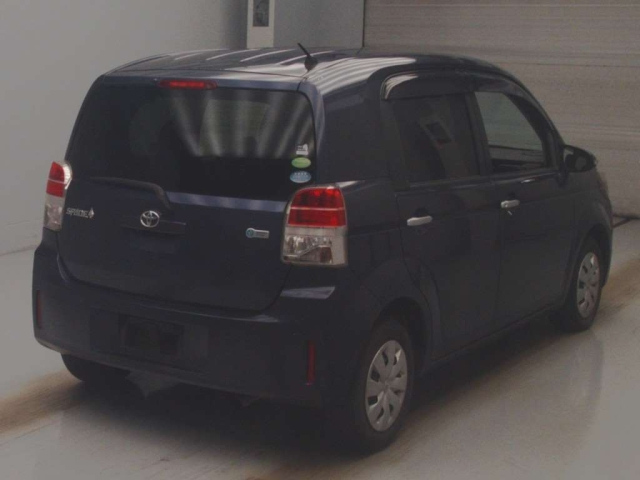 TOYOTA SPADE 2013