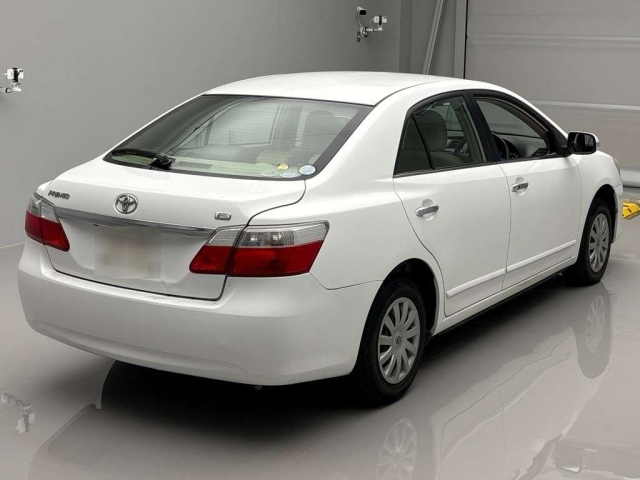 TOYOTA PREMIO 2008