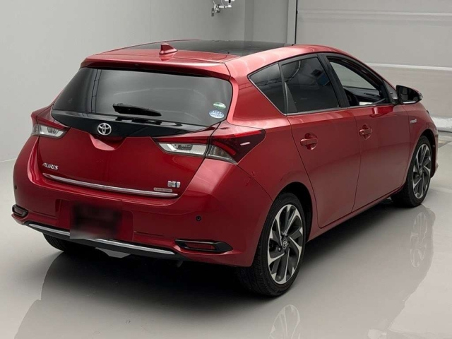 TOYOTA AURIS 2016