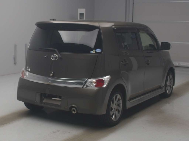 TOYOTA BB 2015
